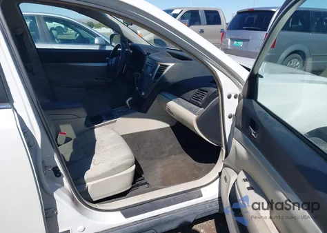 2012 Subaru Outback 2.5I Premium z USA, uszkodzony, nr VIN 4S4BRBFC9C3268300